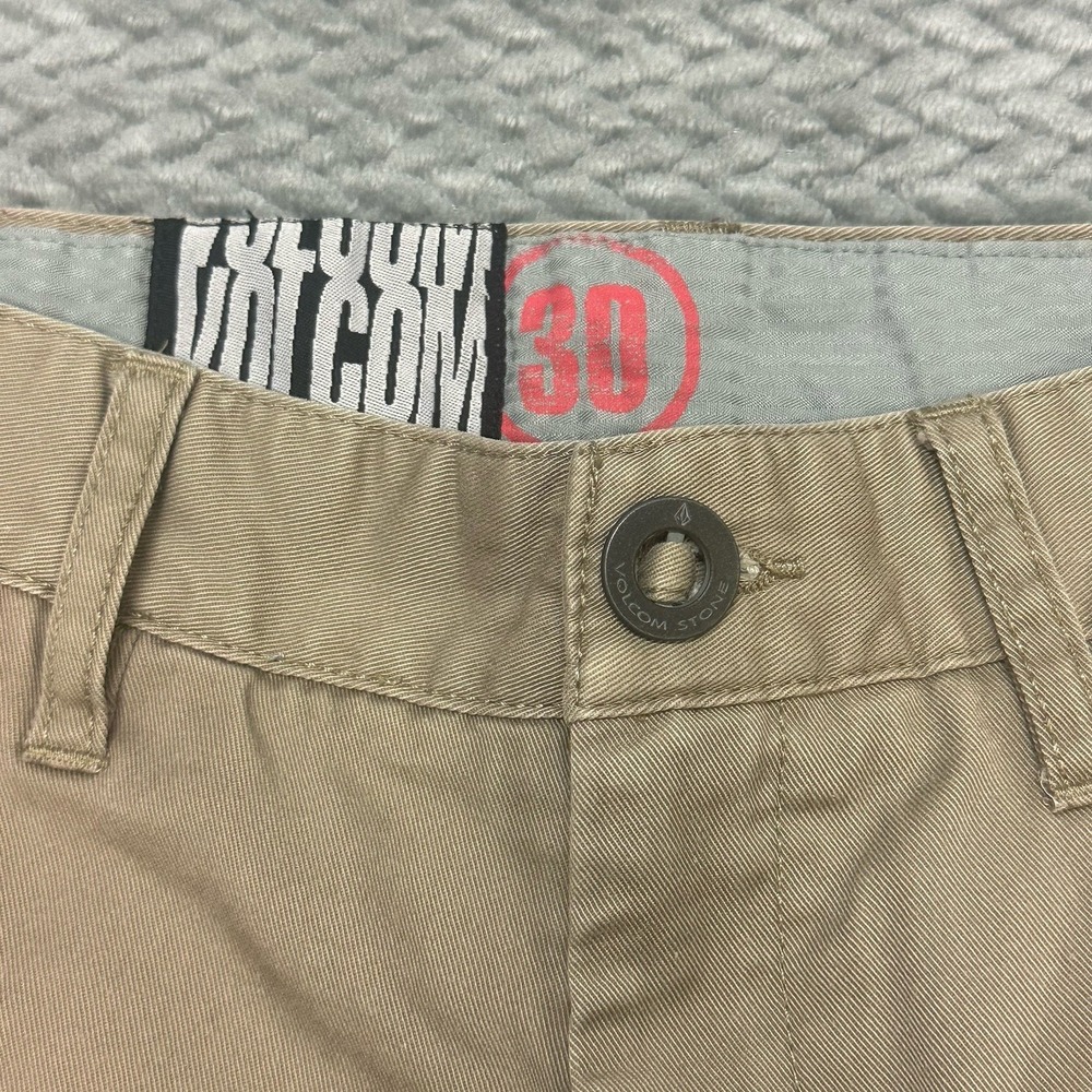 VIntage Volcom Shorts Men Size‎ 30 Chino Flat Front Skater Y2K Grunge Surf - Picture 6 of 10